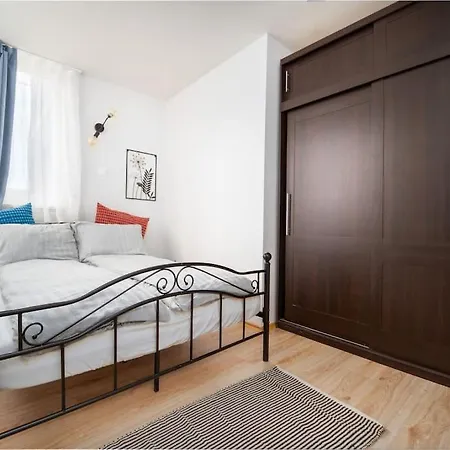 Apartment Center 1-bedroom Flat Next To Mall Of Sofia