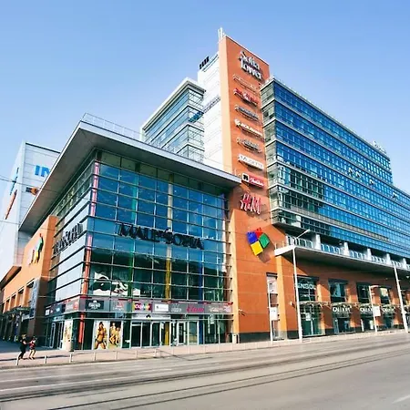 Apartment Center 1-bedroom Flat Next To Mall Of